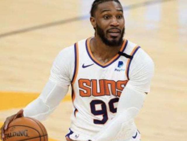 开云体育-交易流言:各队质疑克劳德状态 雄鹿多次报价戈登